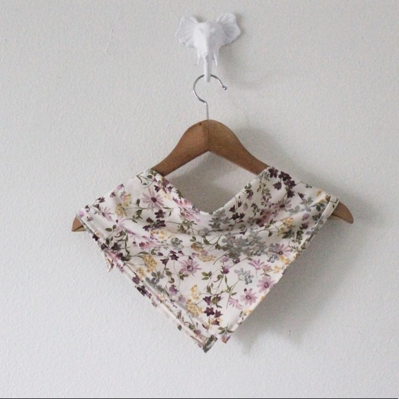 NWT Handmade Floral 18” x 18” Scarf L1045 - Picture 8 of 9